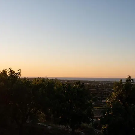 펜션 La Campagna Di Gisella, 폴리나노 아마레